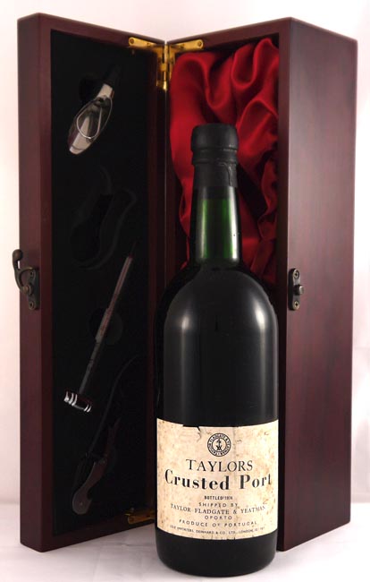 1974 Taylors Crusted Port Wine 1974